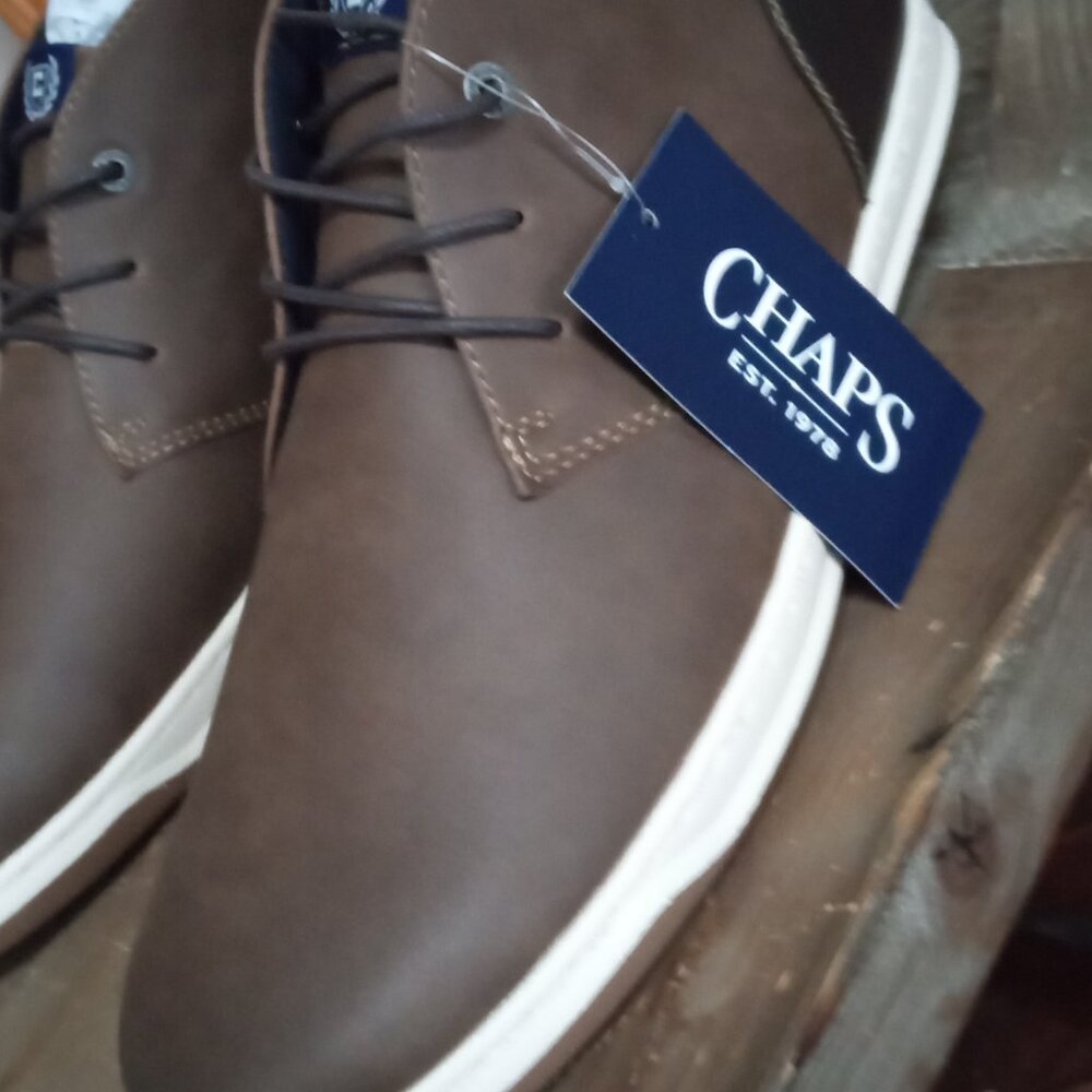 Chaps  Men's Size 10.5 Chukka Ankle Boots Lug Sole Brown Memory Foam